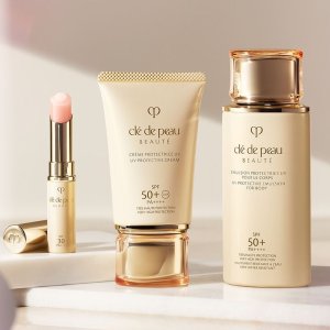 Cle de Peau Beaute Skincare Value Set Sale