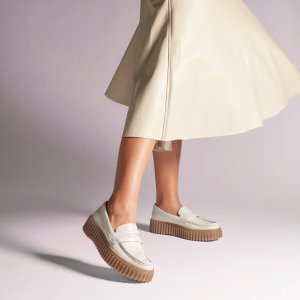 Clarks Summer Select StylesSavings