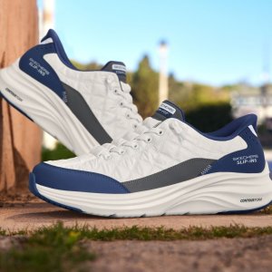 Skechers Plus Friends & Family Sale